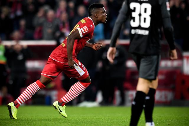 官方：尤文图斯宣布与达尼洛提前解约